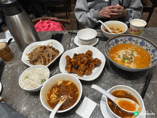 話梅骨酸甜適中，甜品甜度適中