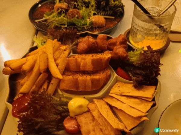 同多年好友每次聚會，必選唔同食物嘗試
