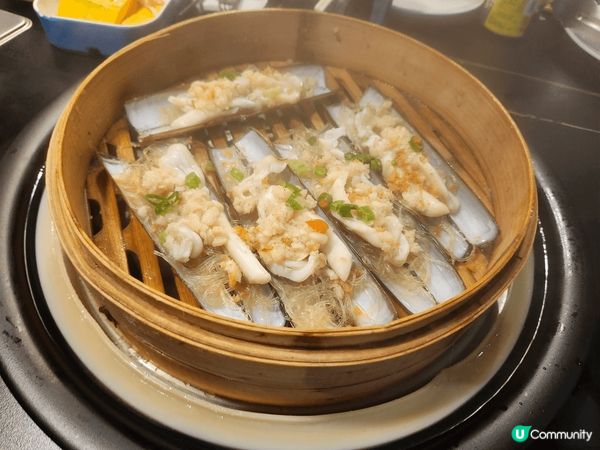 位於旺角，有套餐及自選供選擇，海鮮非常新鮮，隨著海鮮蒸完，海...