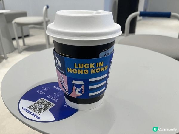 瑞幸咖啡新來到港，味道跟內地相若，而且推廣期間，價錢十分便宜...