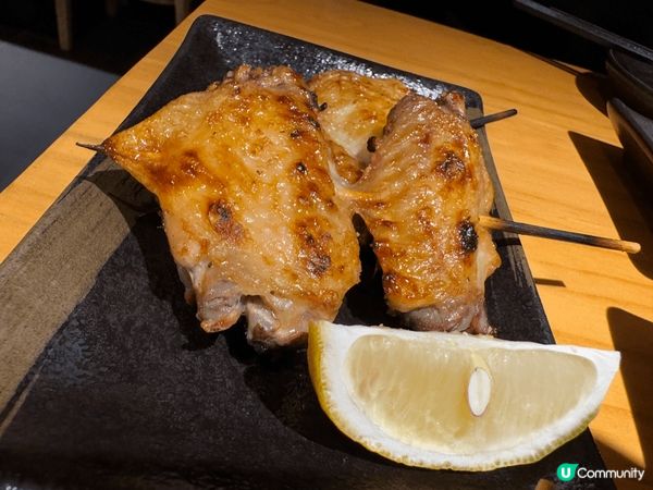 今次試呢間係叫人生有限杯，推介燒豚肉 、燒菠蘿、同埋邪惡嘅明...