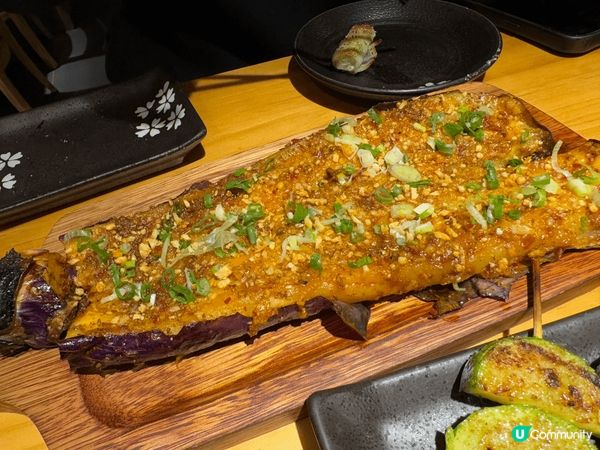 今次試呢間係叫人生有限杯，推介燒豚肉 、燒菠蘿、同埋邪惡嘅明...