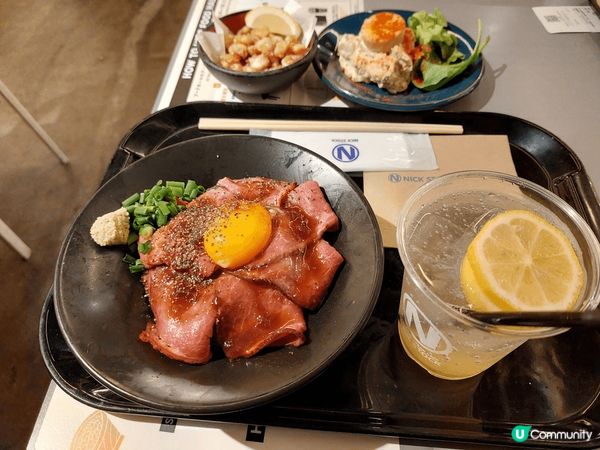 去日本最後一日的晚餐，牛肉飯軟滑，什肉拼盤好吃，綠茶茨餅有咬...