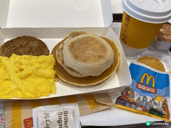 麥當勞嘅珍寶早晨全餐，以及芒果沙冰芋圓甜品，