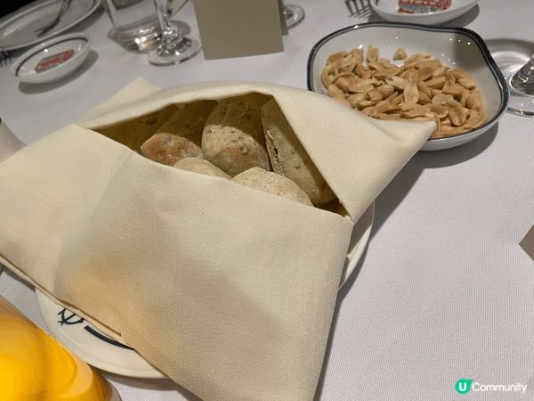 好想同大家分享下Club Lusitano 嘅葡菜，朋友係c...