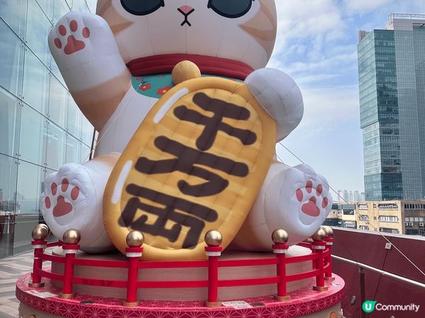 仲有唔到兩個星期就到新年，Megabox已經換咗新年佈置，又...