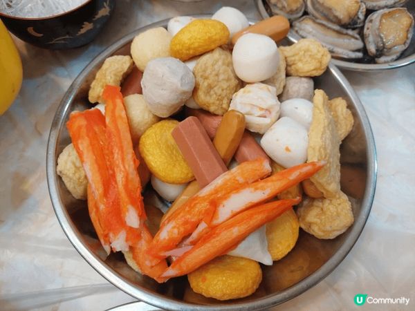 除夕同屋企人一齊烚下烚下兼倒數，食物豐富，食材又新鮮，大家都...