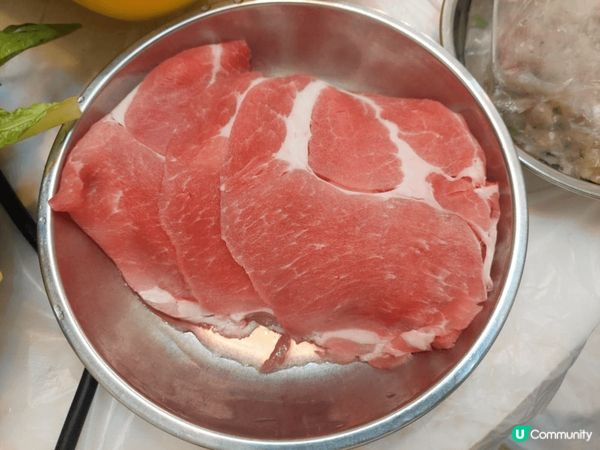 除夕同屋企人一齊烚下烚下兼倒數，食物豐富，食材又新鮮，大家都...