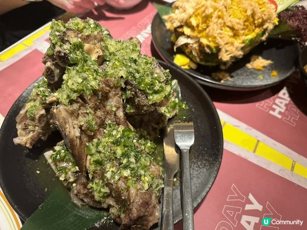 位於旺角交通方便的泰鳩餐廳，食物種類豐富又足料，今次4個人提...