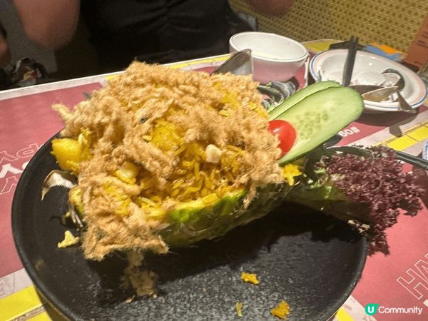 位於旺角交通方便的泰鳩餐廳，食物種類豐富又足料，今次4個人提...