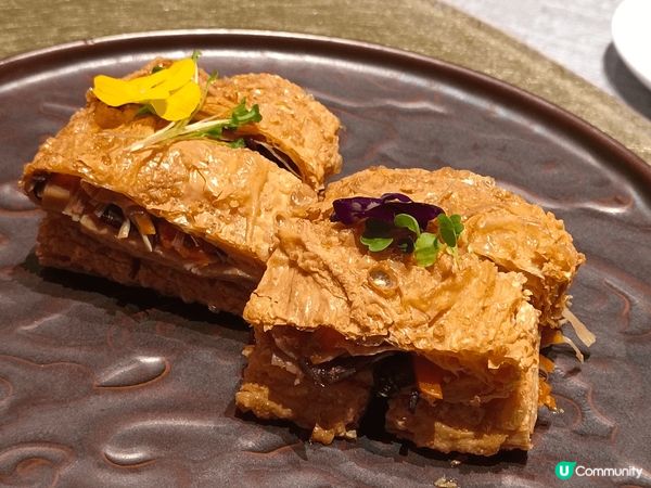 今日同屋企人去銅鑼灣十里食晚飯, 每道菜式都做得好好食, 令...