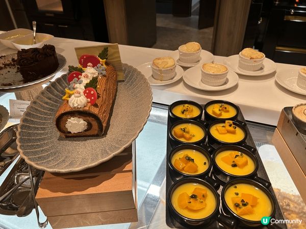 位於馬會的銀座自助餐餐廳，大除夕的豐富自助晚餐，大量新鮮的海...