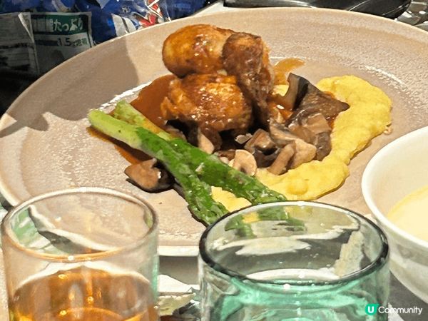 位於馬會的銀座自助餐餐廳，大除夕的豐富自助晚餐，大量新鮮的海...