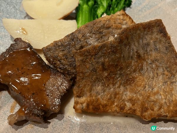 位於馬會的銀座自助餐餐廳，大除夕的豐富自助晚餐，大量新鮮的海...