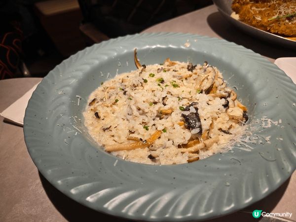 東港城商場內之美味的聖誕晚餐，和一家人享受一個美好的晚上！