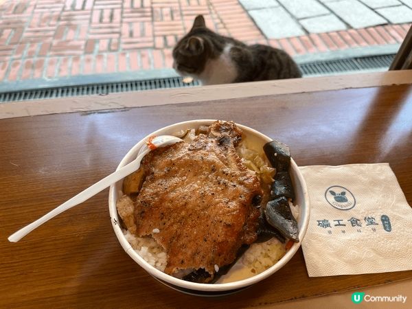 位於台北金瓜石黃金博物館嘅礦工食堂，外觀以木頭打造，散發住濃...