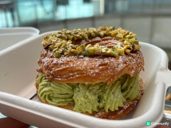 大熱既開心果奶油車輪泡芙