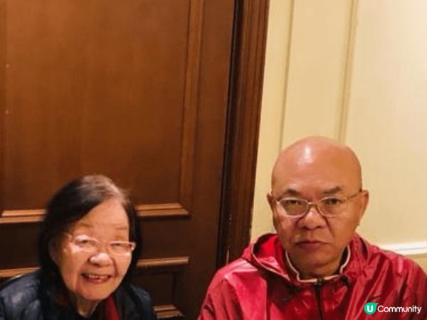 翠園生日宴，壽桃蛋黃蓮容味道好。日本式放題火鍋昧道合適。