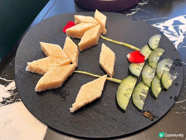 朝天門重慶火鍋-位於蘭桂坊加州大廈，餐廳佈置富麗堂皇，相當氣...