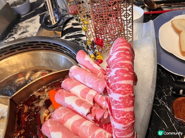 朝天門重慶火鍋-位於蘭桂坊加州大廈，餐廳佈置富麗堂皇，相當氣...