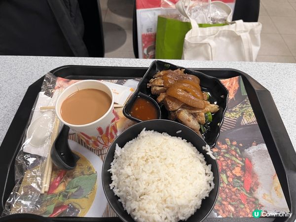 旺角花園街市政大廈國際美食林立，不止有泰國菜如麵包蟹，泰式豬...