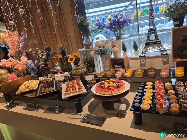 我最喜愛嘅自助餐,位於銅鑼灣世貿中心而且款式又多又好食仲有我...