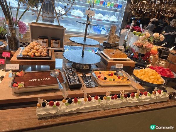 我最喜愛嘅自助餐,位於銅鑼灣世貿中心而且款式又多又好食仲有我...