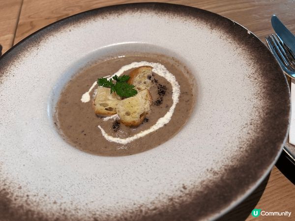 在深圳灣科技生態園有不少打卡熱點，其中這間餐廳的服務為優質。...