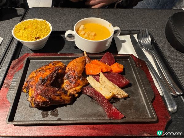 位放沙田馬場二樓看台的Jump出閘，價格走親民路線，蛋糕、酥...