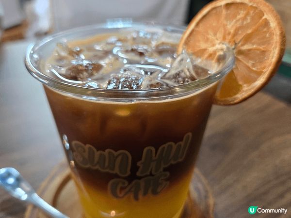 介紹這間餐廳在屯門，新墟咖啡，美味早餐，豬柳pancake漢...