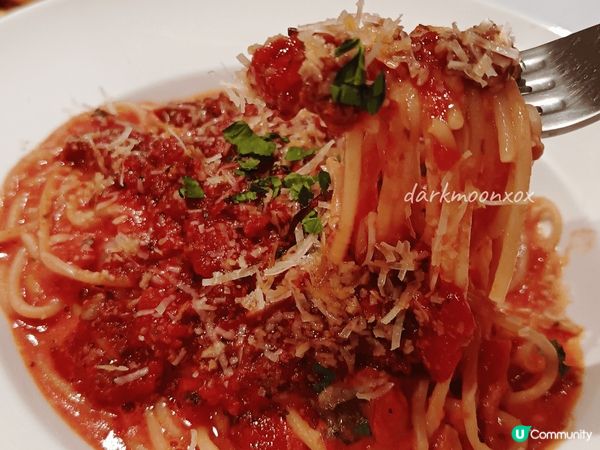 尖沙咀行街行到攰就入咗呢間食下午茶