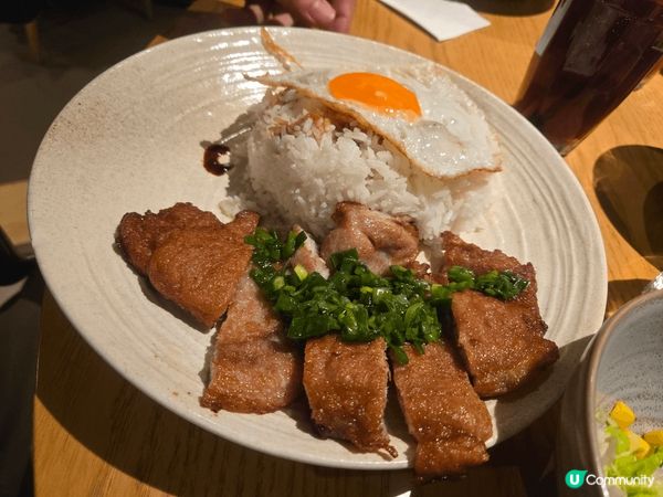 好喜欢星洲菜，特别是海鲜喇沙，好香椰子奶味，猪手饭更是一绝，...