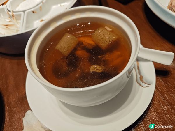 珠海富華里，大河上下的松子魚，醬汁的甜酸到剛剛好！魚肉外脆內...