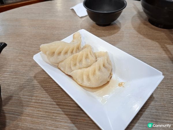 生炒骨用真菠蘿另外上，非常好味，好過罐頭菠蘿。拔絲生炒骨也不...