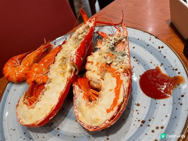 沙田grade Hyatt buffet. 啲龍蝦好好食啊。...