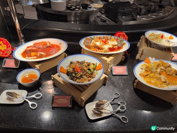 之前去左迪士尼Hollywood 藝彩廚食buffet, 除...