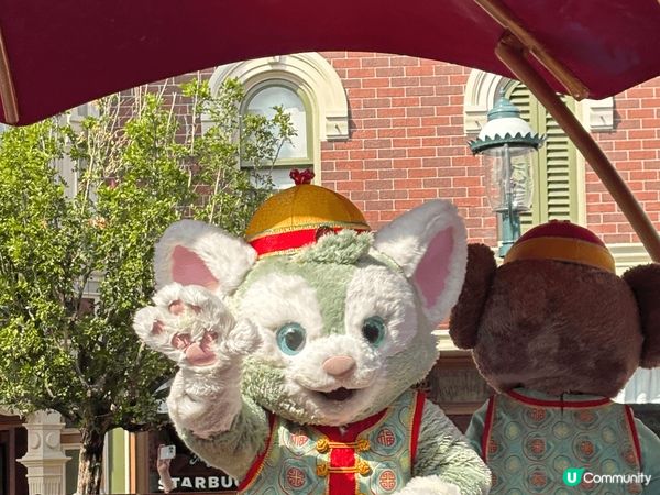 迪士尼農曆新年活動，好有新春氣氛！最啱同親友一齊扮靚靚去打卡...