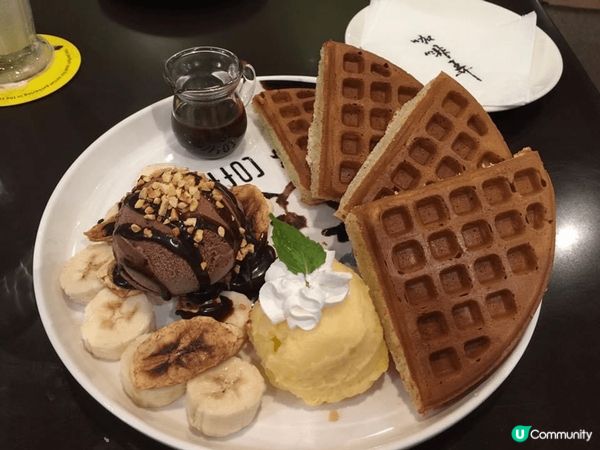 左上角：台灣；右上角及左下角：英國的餐廳；右下角：香港IKE...