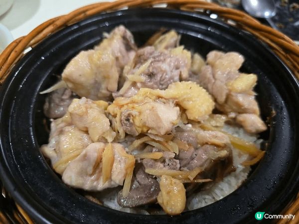 老友介紹金莎堡煲仔飯，確實一流，份量足，味道正，價錢廉宜，仲...