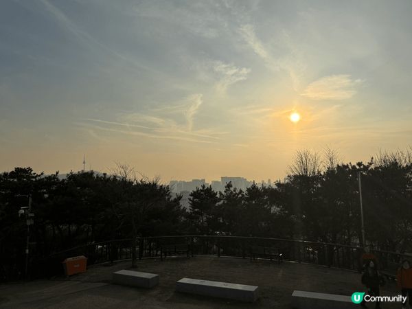 這個是韓國著名的打卡景點，可以行下同家人一齊放鬆心情享受美麗...