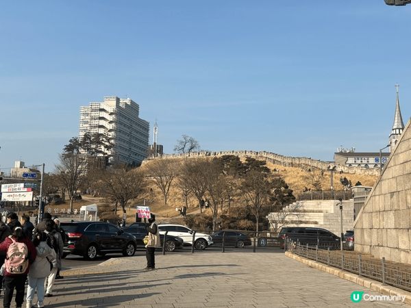 這個是韓國著名的打卡景點，可以行下同家人一齊放鬆心情享受美麗...