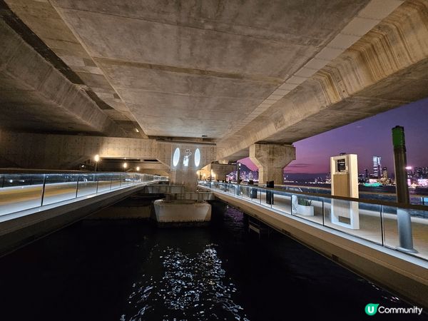 最新景點 東岸板道!天氣好的時候欣賞迷人日落非常適合，而且空...