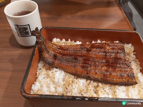 東京上野超抵食鰻魚飯，最平款衹係640円，我叫是1200円和...