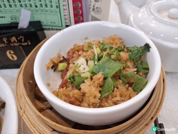 簡簡單單的上海麵配炸雞翼，很好味。而在酒樓飲茶，迷你糯米飯及...