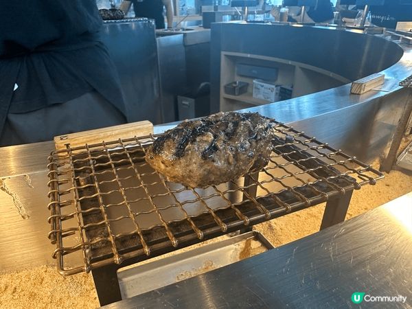 位於IFC嘅挽肉と米，主打炭火現烤嘅漢堡扒，漢堡扒調味適中，...