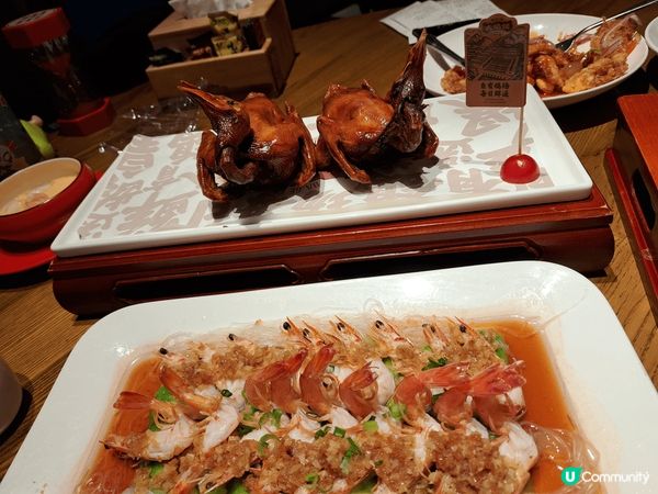 廣州媽好出名既大鴿飯深圳終於有分店，等了30分鐘可以入坐，我...