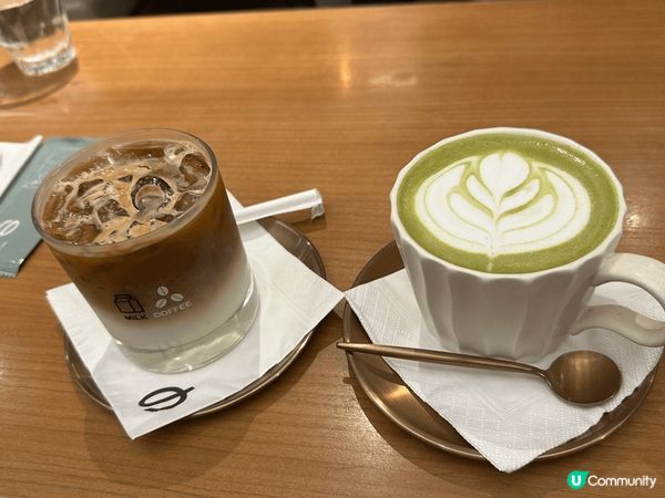 海鹽味疏乎厘配搭雲呢拿味雪糕，口味清新而且非常鬆軟，絕對值得...