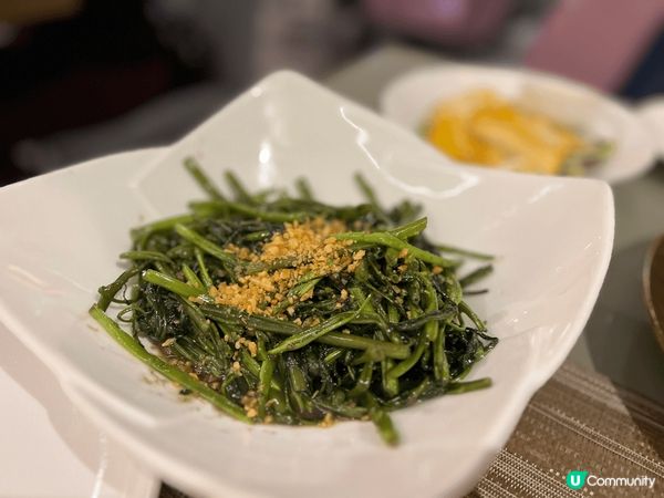 餐廳位於觀塘工廈，地點方便及舒適，食物質素高，當晚同朋友可以...