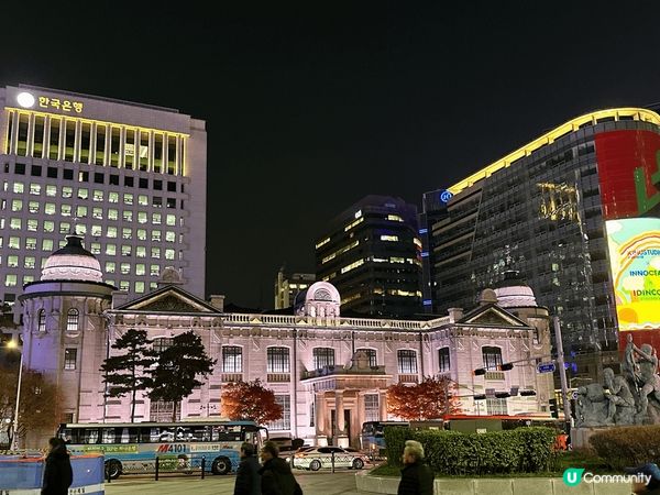 首爾明洞新世界百貨門前聖誕燈飾，超靚，點可以唔影相打咭