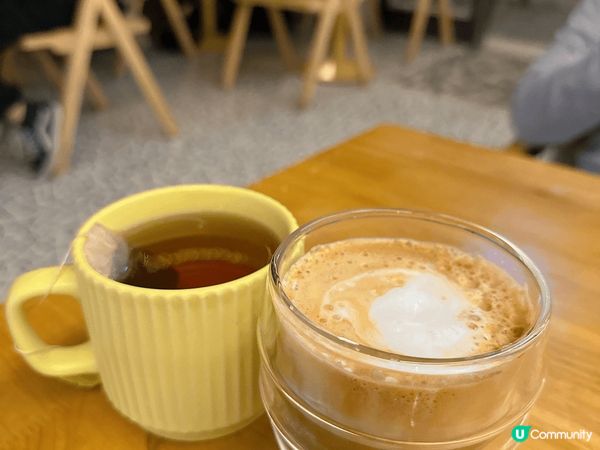 係露營餐廳中食泰菜，仲可以飲到杯香滑拿鐵，正。